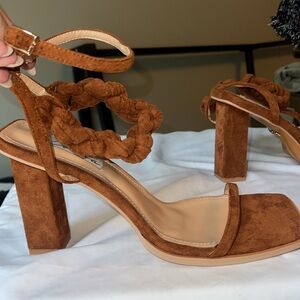 New Lonia Suede Sandal Heels